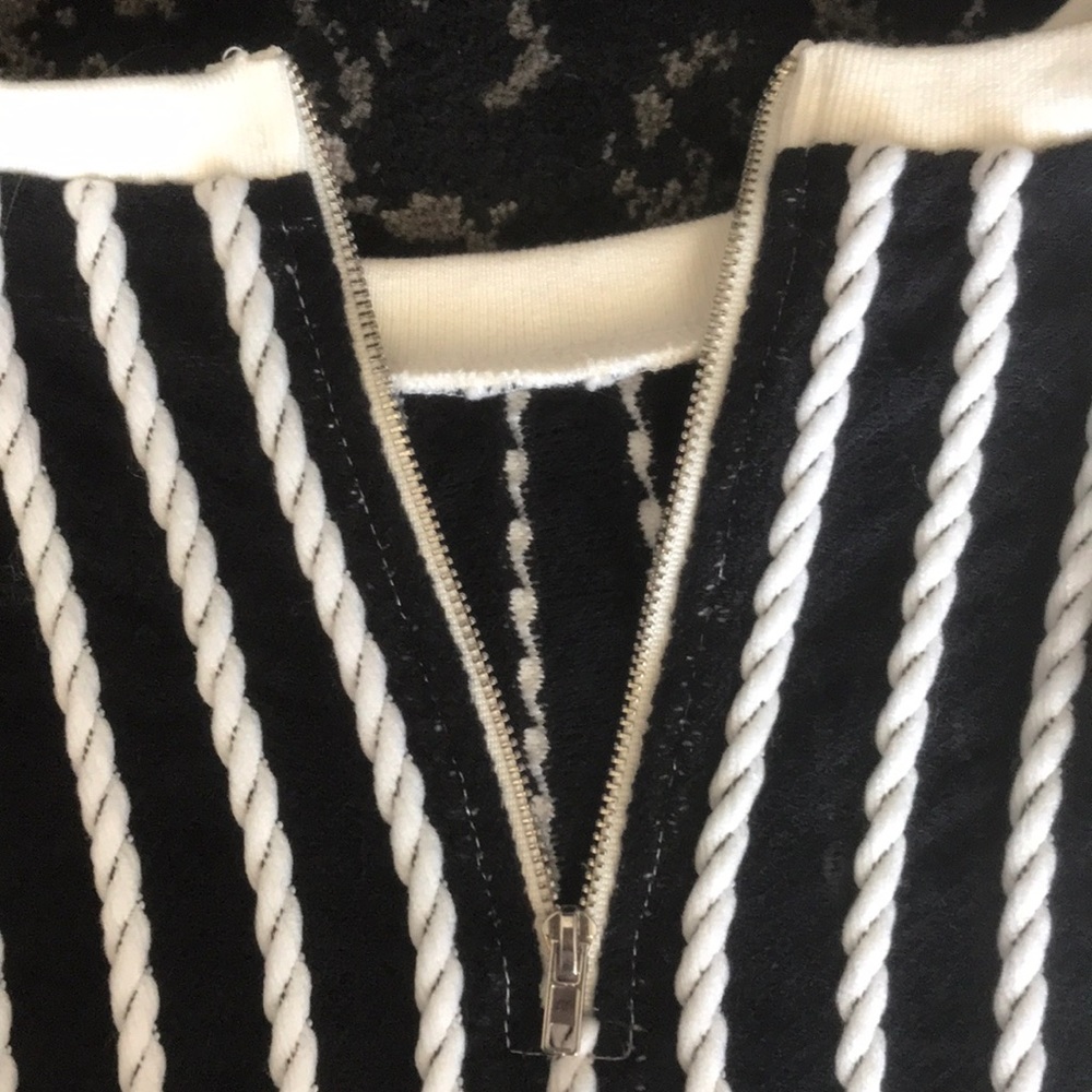 Sweater - Picture 2 of 4